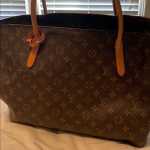 Louis Vuitton Tote